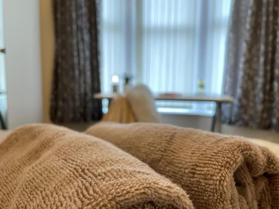 5 Bedroom, Sleeps 9 - Base To Explore Liverpool And Beyond Bagian luar foto