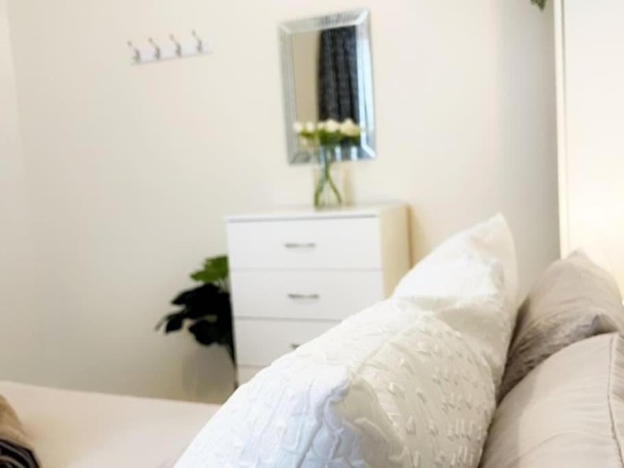 5 Bedroom, Sleeps 9 - Base To Explore Liverpool And Beyond Bagian luar foto