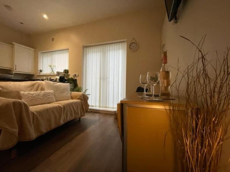 5 Bedroom, Sleeps 9 - Base To Explore Liverpool And Beyond Bagian luar foto
